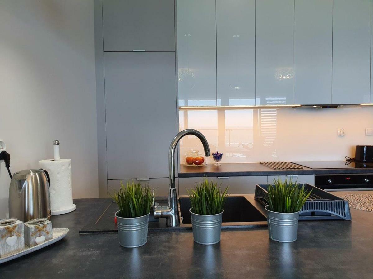 Sailor - Z Widokiem Na Morze - 365Pam Apartment อุสตรอเนียมอร์สเกีย ภายนอก รูปภาพ
